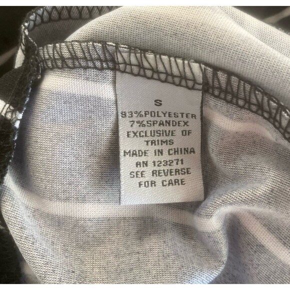 cute & classy black and white striped romper jumpsuit short wide leg cut NWOT - Picture 7 of 11